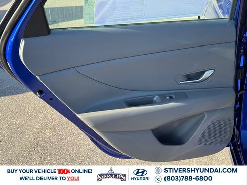 Certified 2026 Hyundai Elantra SE FWD image 18