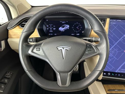 Used 2018 Tesla Model X 100D image 12