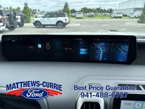 New 2026 Ford Expedition Max Active RWD image 17