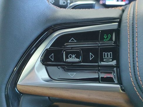 New 2025 Jeep Grand Cherokee Summit image 28