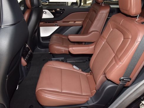 New 2026 Lincoln Aviator Reserve AWD/4WD image 14