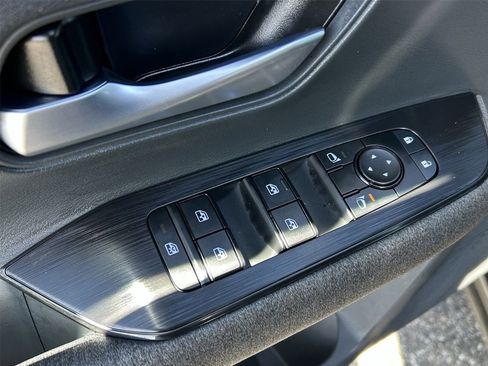 New 2026 Nissan Kicks SV image 22