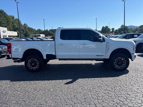 Used 2025 Ford F250 Platinum AWD/4WD image 9