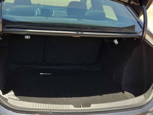 Used 2023 Chevrolet Malibu LT FWD image 23