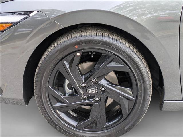 New 2026 Hyundai Elantra Hybrid FWD image 10