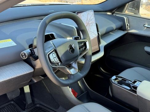 New 2026 Volvo EX30 Cross Country Ultra w/ Protection Package Premier AWD/4WD image 19