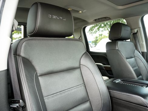 Used 2019 GMC Sierra 2500 Denali w/ Duramax Plus Package AWD/4WD image 37