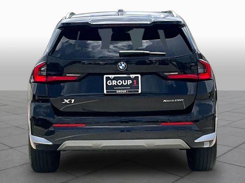 Used 2025 BMW X1 xDrive28i AWD/4WD image 4
