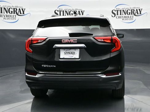 Used 2021 GMC Terrain SLT image 6