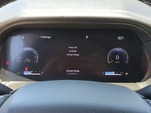 Used 2022 Jeep Grand Cherokee Limited AWD/4WD image 32