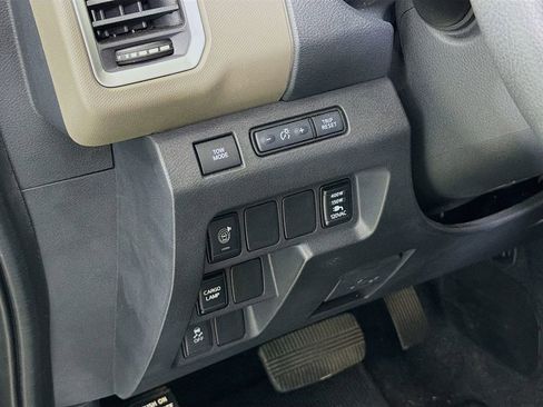 Used 2022 Nissan Frontier SV RWD image 12