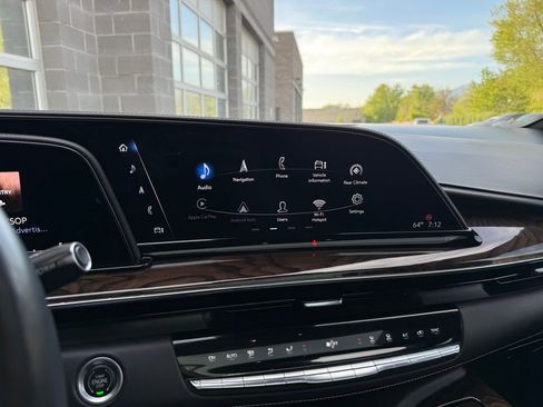 Used 2022 Cadillac Escalade Sport Platinum AWD/4WD image 39