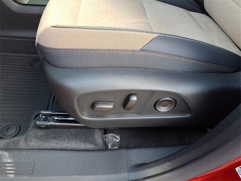 New 2026 Chevrolet Equinox ACTIV w/ LPO, Floor Liner Package image 7