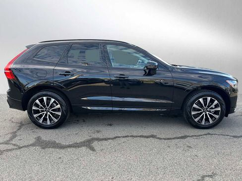 Used 2025 Volvo XC60 B5 Core w/ Protection Package Premier image 2