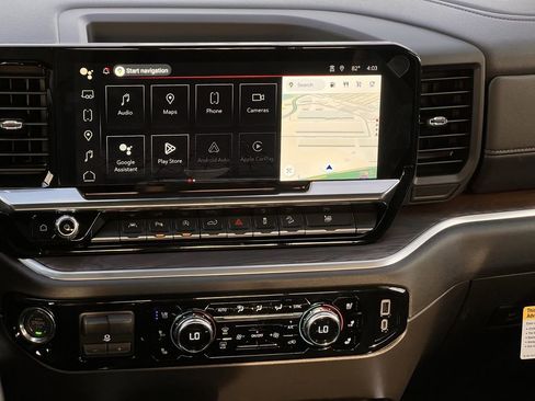 New 2026 GMC Sierra 1500 SLT image 18