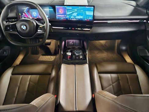 Certified 2025 BMW 530i xDrive image 19