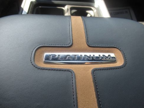Used 2023 Ford F450 Platinum AWD/4WD image 33