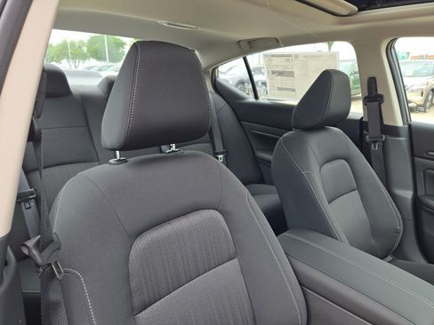 New 2026 Nissan Altima 2.5 SV FWD image 19