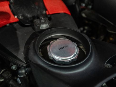 Used 2022 Ferrari F8 Tributo image 82