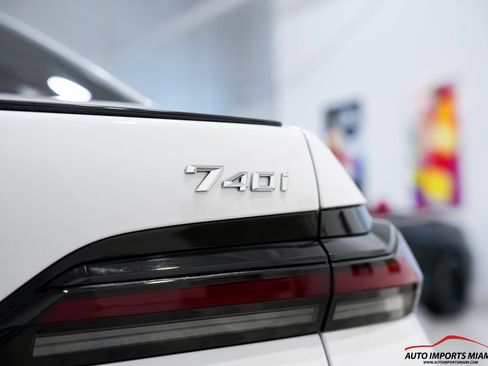 Used 2023 BMW 740i RWD image 20