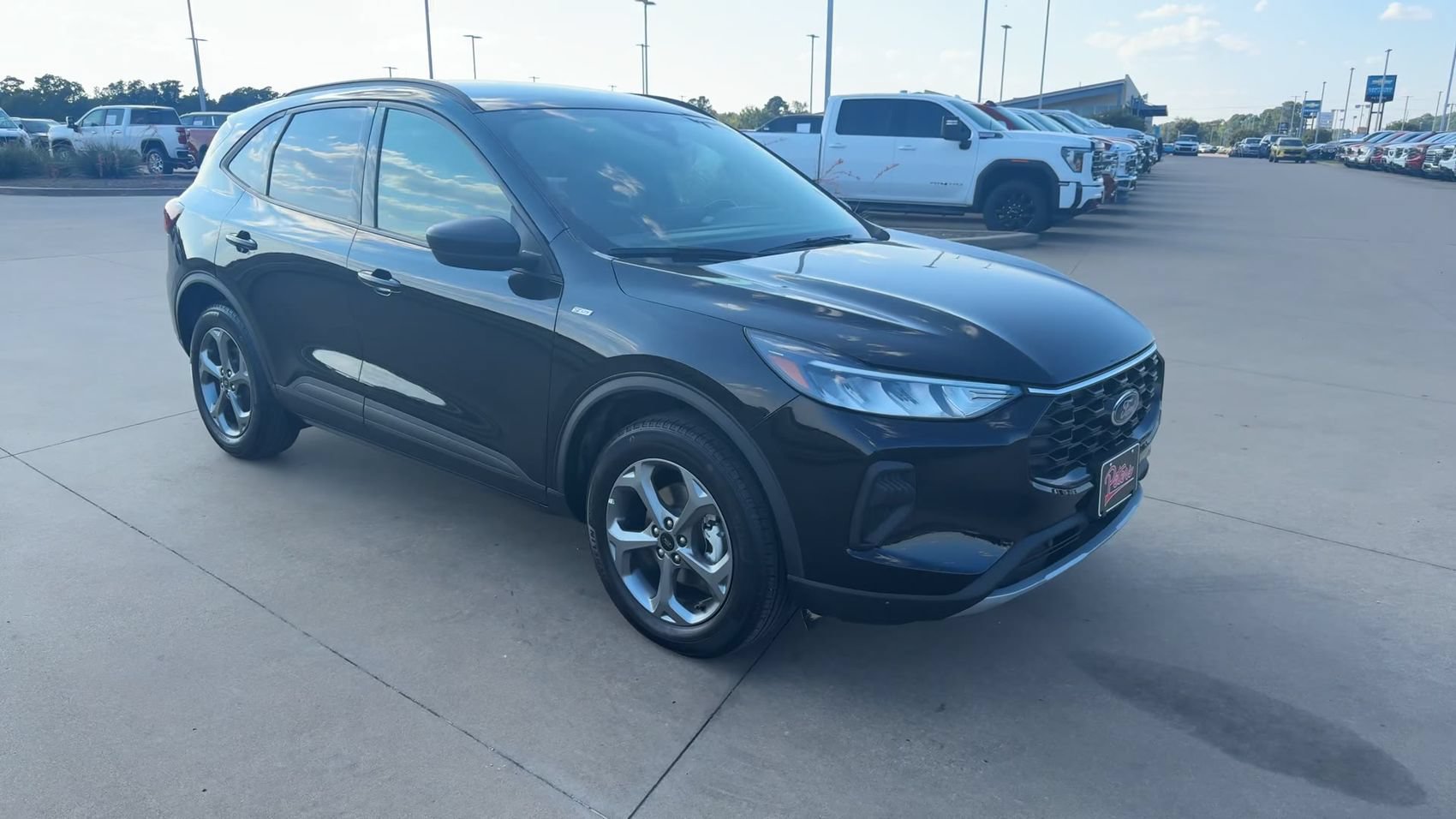 Used 2025 Ford Escape ST-Line AWD/4WD image 3