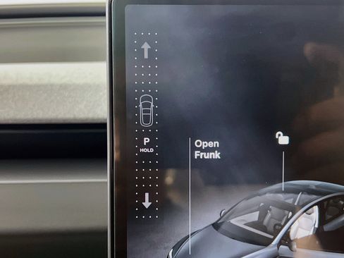 Used 2025 Tesla Model 3 RWD image 23