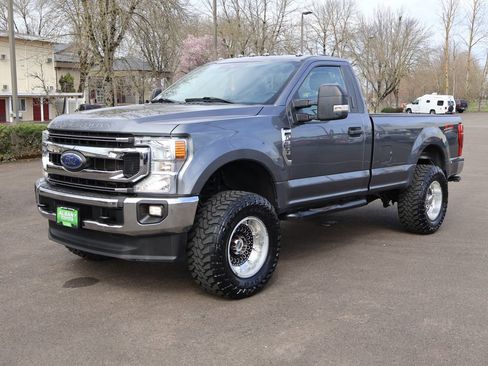 Used 2022 Ford F350 XLT w/ XLT Value Package image 12