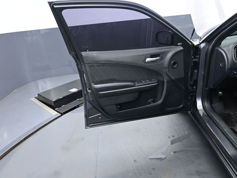Used 2017 Dodge Charger SXT AWD/4WD image 12