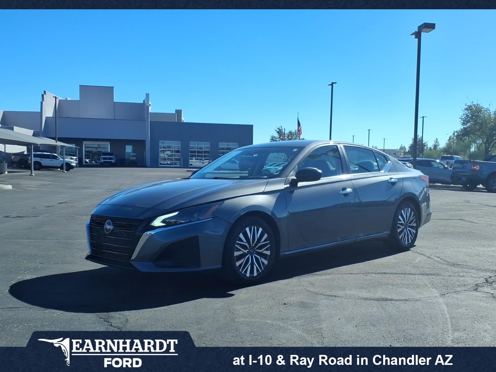 Used 2025 Nissan Altima 2.5 SV FWD image 1