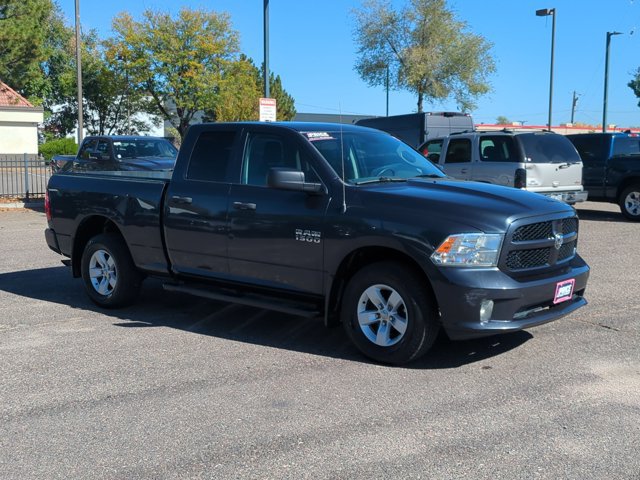 Used 2017 RAM 1500 Express AWD/4WD image 3
