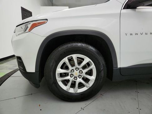 Used 2019 Chevrolet Traverse LS FWD image 30
