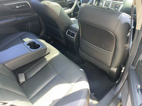 Used 2016 Nissan Altima 2.5 SL w/ Moonroof Package image 13
