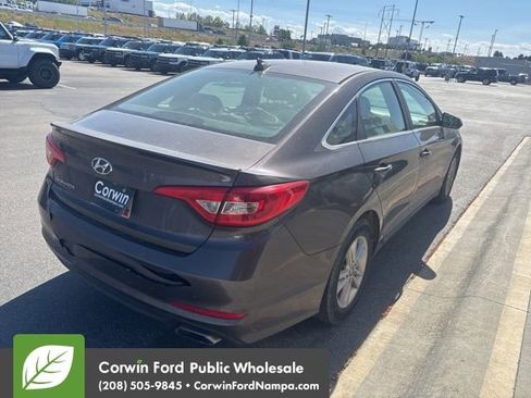 Used 2016 Hyundai Sonata SE FWD image 5