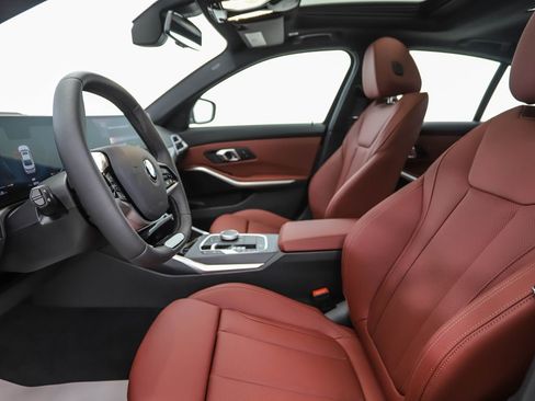 Used 2025 BMW 330i xDrive Sedan w/ Premium Package image 11