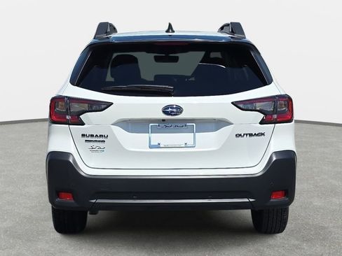 Certified 2025 Subaru Outback Onyx Edition image 6