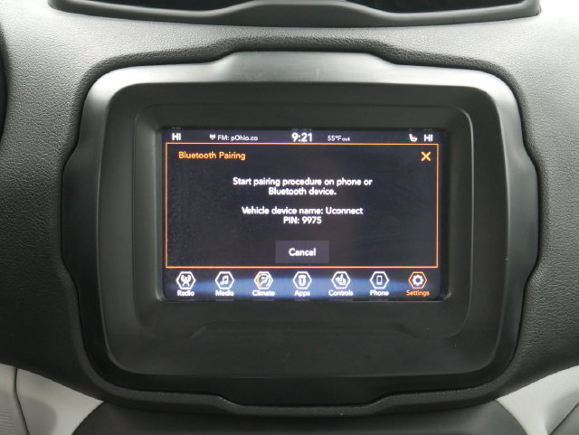 Used 2018 Jeep Renegade Latitude w/ Cold Weather Group AWD/4WD image 4