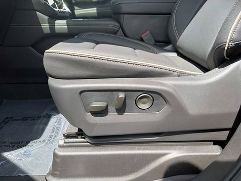 New 2026 GMC Yukon Elevation image 19