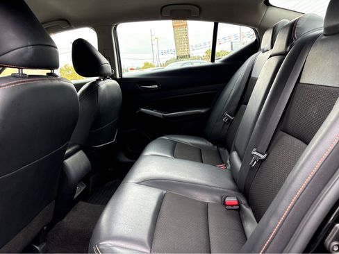 Used 2022 Nissan Altima 2.5 SR w/ Midnight Edition Package image 18