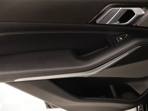 Used 2025 BMW X5 M60i AWD/4WD image 18