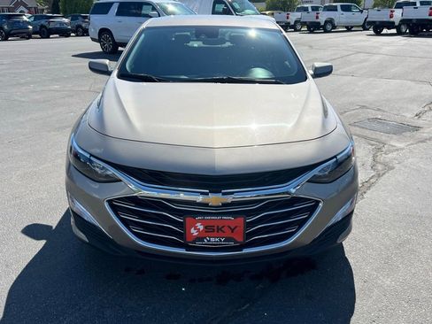 Used 2024 Chevrolet Malibu LS FWD image 4