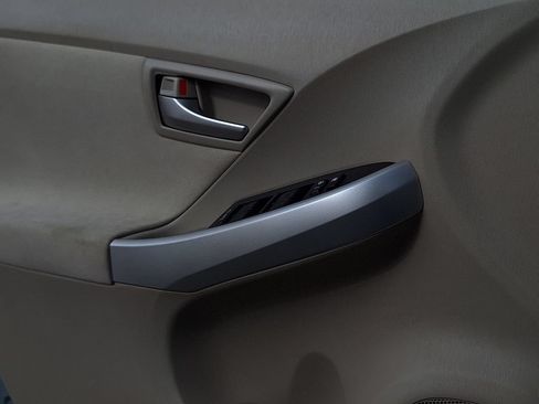 Used 2015 Toyota Prius Three w/ Solar Roof Package FWD image 9