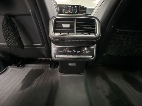 Used 2021 Mercedes-Benz GLS 450 4MATIC image 22