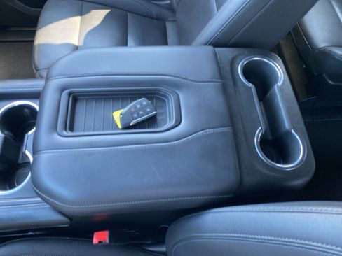 Used 2022 Chevrolet Tahoe Z71 w/ Z71 Off-Road Package image 38