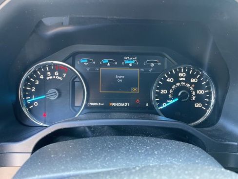 Used 2015 Ford F150 Lariat image 12