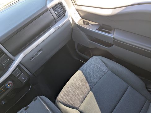 Used 2023 Ford F150 XLT image 17