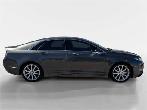 Used 2016 Lincoln MKZ Hybrid image 11