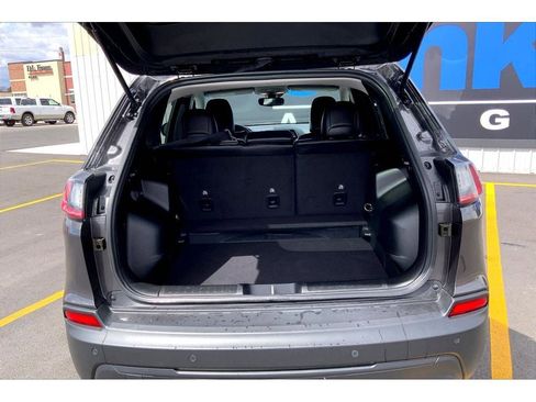 Used 2021 Jeep Cherokee Latitude Lux image 11