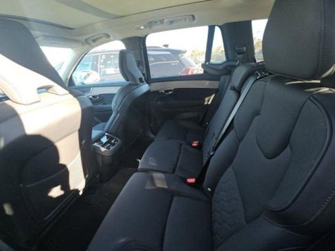 Used 2025 Volvo XC90 B6 Plus image 7