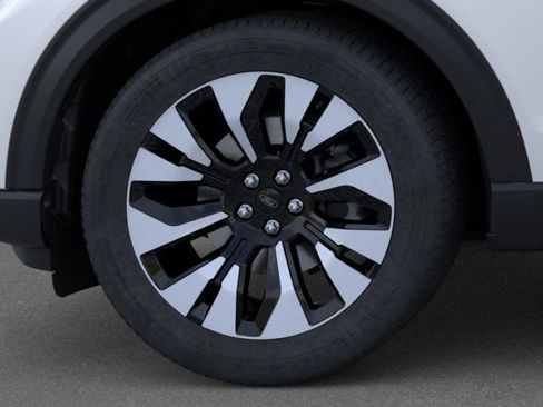 New 2026 Ford Explorer Platinum image 20