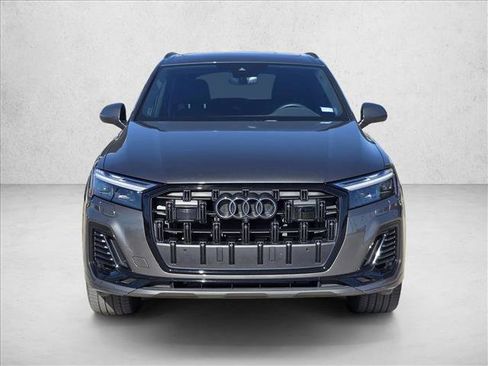 Used 2025 Audi Q7 2.0T Premium Plus w/ Premium Plus Package image 2